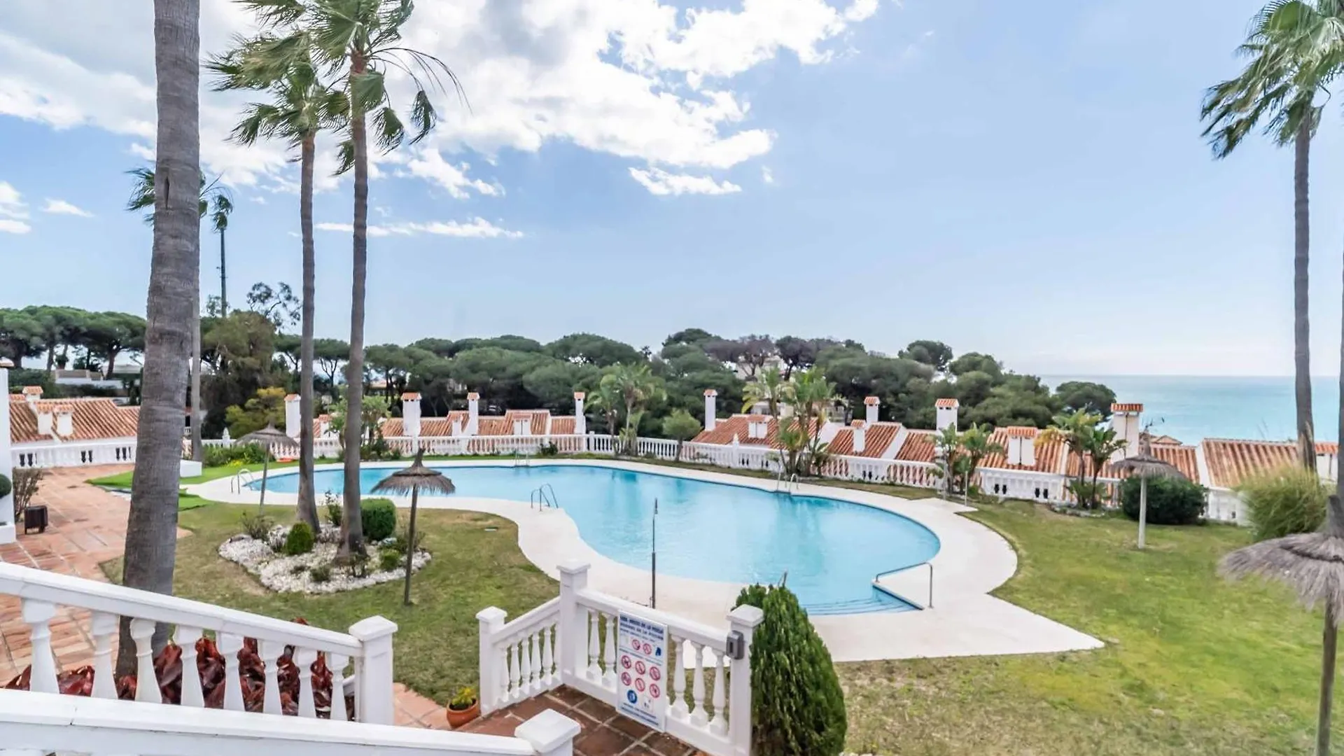 128 - Beautiful Townhouse With Pool, Benalmadena Apartment Spain
